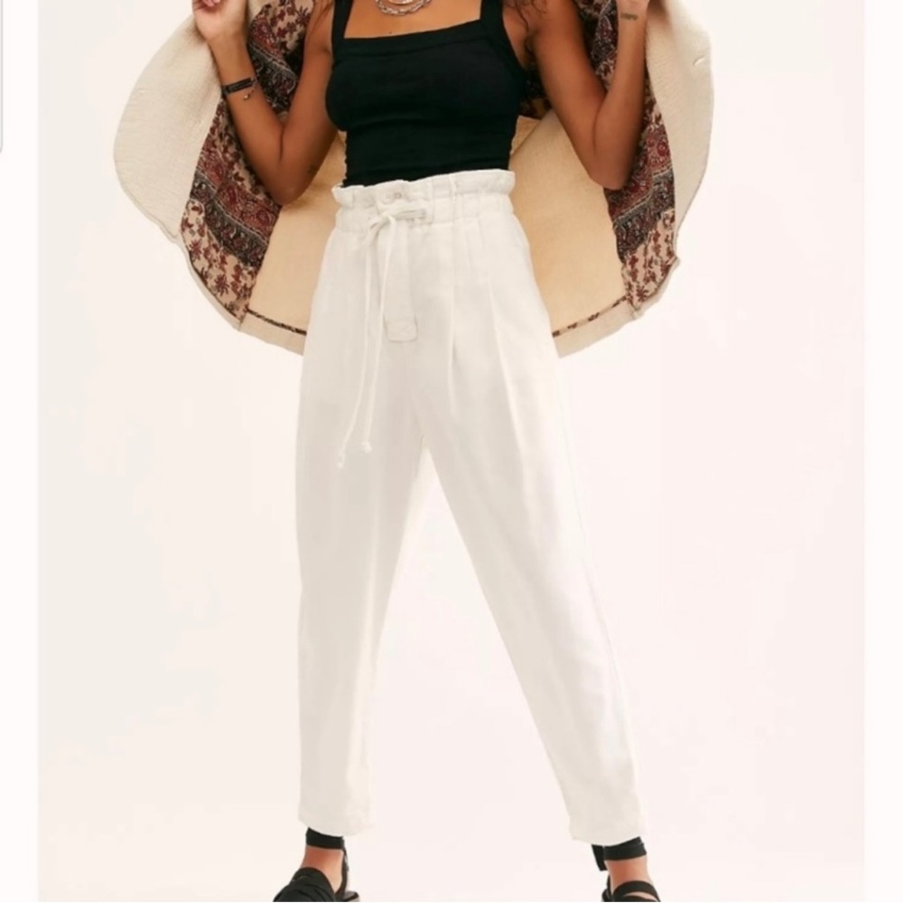 Free People Margate Pleated Paperbag Waist Zinc‎ White Trouser Pants
